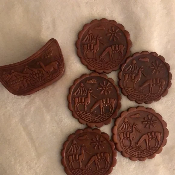 Vintage leather llama 🦙 Coasters​ - Picture 4 of 8